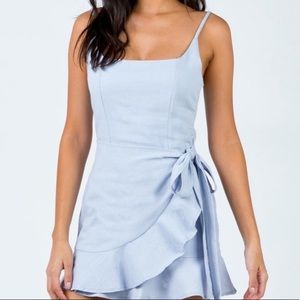 ⭐️princess polly baby blue dress⭐️